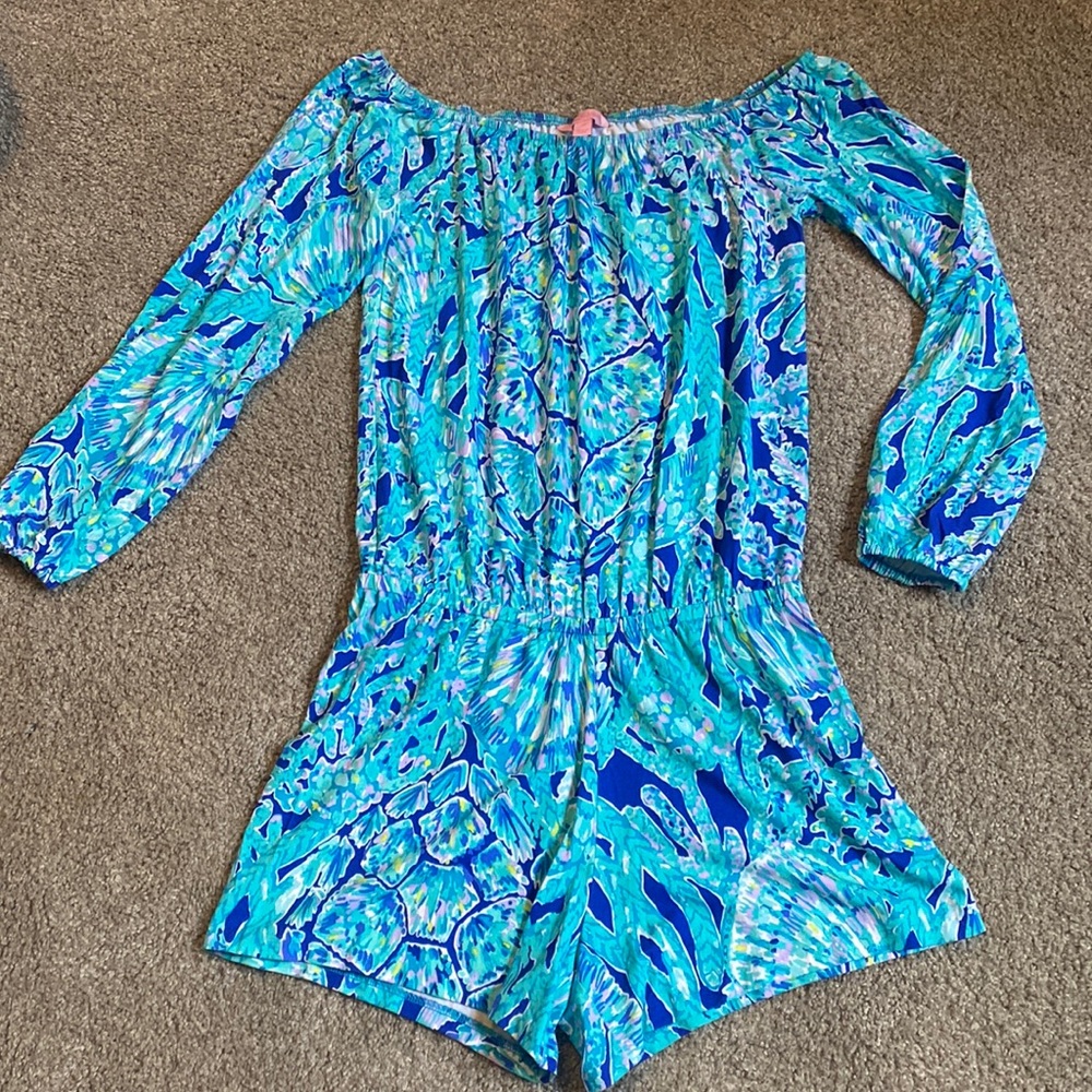 Lilly Pulitzer XS long sleeve, shorts romper with sea turtle pattern